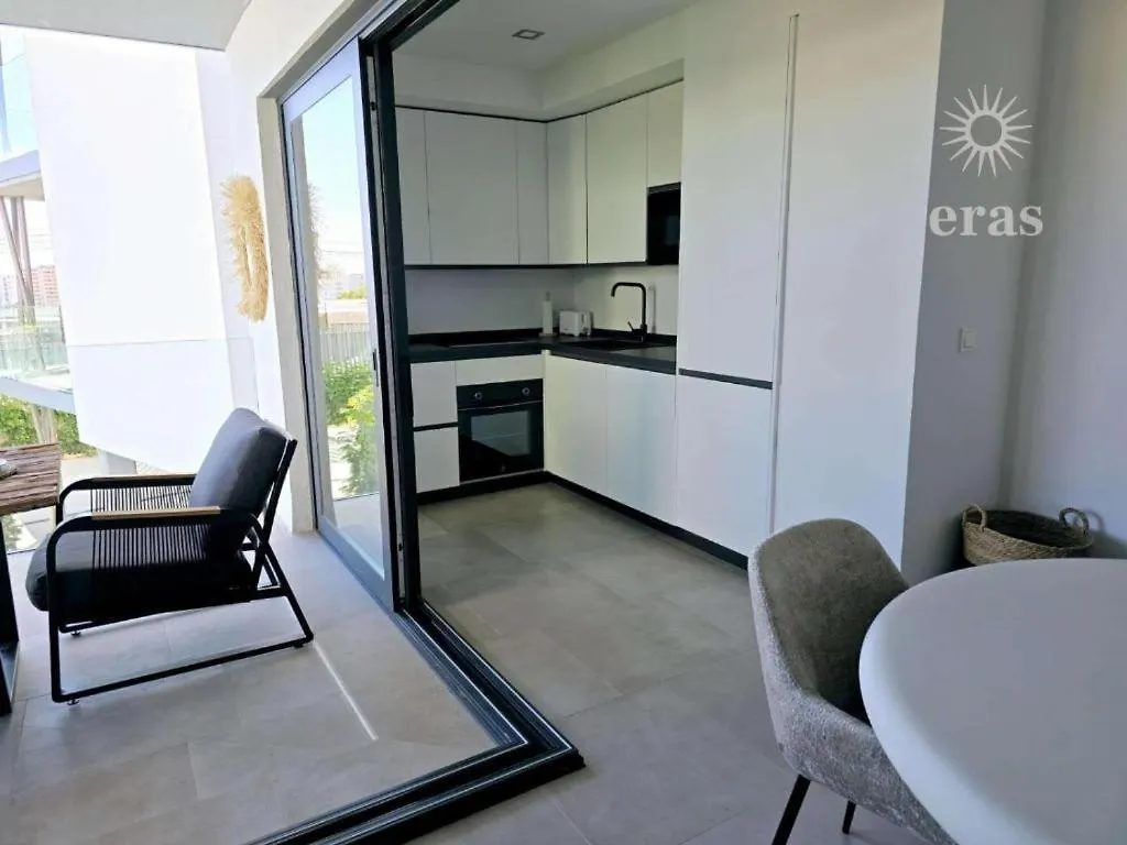 Garden Home Los Pacos 푸엔히롤라